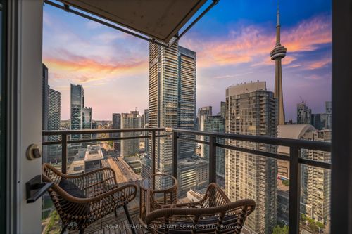 3906-11 Brunel Crt, Toronto, ON, M5V3Y3 | Card Image