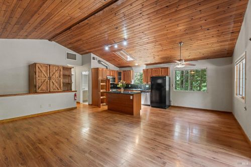 24580 Lilac Road, Willits, CA, 95490 | Card Image