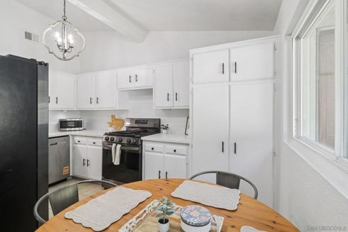 9055 Calle Lucia, Lakeside, CA, 92040-5002 | Card Image