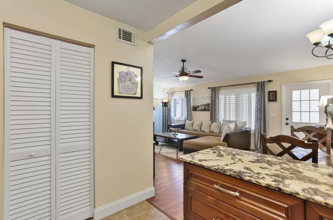 B2 - 4969 Sable Pine B2 Circle, Condo with 2 bedrooms, 2 bathrooms and null parking in West Palm Beach FL | Image 15
