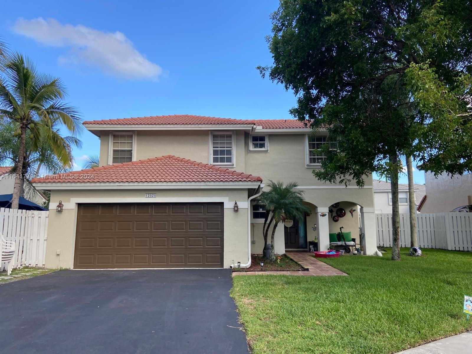 11th Pl, Sunrise, FL 33323