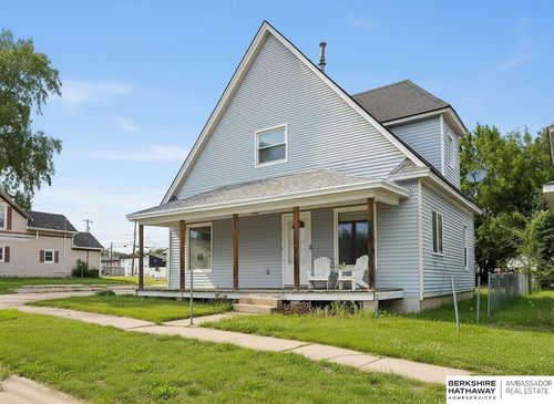 412 2nd St, Milford, NE, 68405-9503 | Card Image