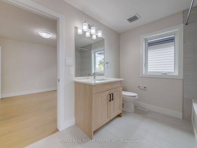 7 - 7966 Fallon Dr, House other with 4 bedrooms, 3 bathrooms and 4 parking in Granton ON | Image 26