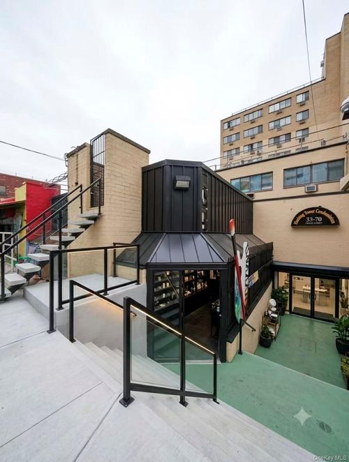 c14-3370 Prince Street, New York, NY, 11354 | Card Image
