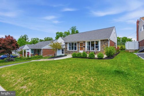1435 Windsor Park Ln, HAVERTOWN, PA, 19083-2730 | Card Image