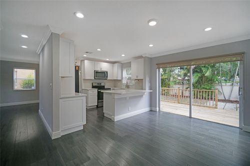 18 Nw 43rd Way, Deerfield Beach, FL, 33442-9252 | Card Image