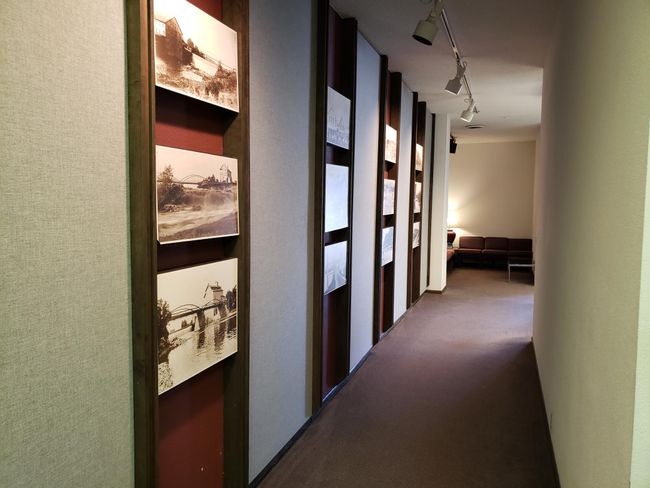 Hall from Entry to Offices | Image 6