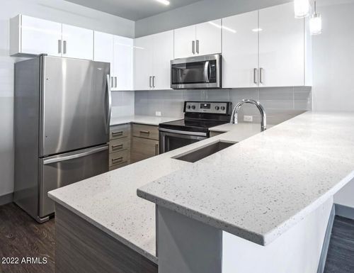 unit-220-425 W Osborn Road, Phoenix, AZ, 85013 | Card Image