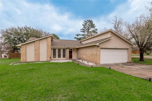 22516 Pebble Beach Way, Huntsville, TX, 77320 | Card Image