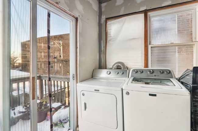 3617 N Whipple St, Home with 6 bedrooms, 2 bathrooms and 2 parking in CHICAGO IL | Image 16