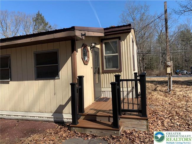 169 Scenic Dr, House other with 3 bedrooms, 2 bathrooms and null parking in Kunkletown PA | Image 4