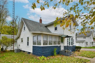 302 S 15th Street, House other with 3 bedrooms, 2 bathrooms and null parking in Niles MI | Image 3