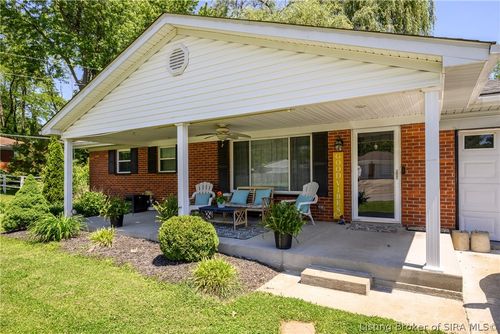 710 Georgian Ave, Sellersburg, IN, 47172-1023 | Card Image