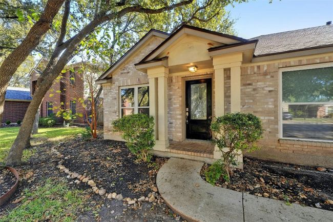 1208 Cedar Oaks Dr, House other with 4 bedrooms, 2 bathrooms and null parking in Cedar Park TX | Image 5
