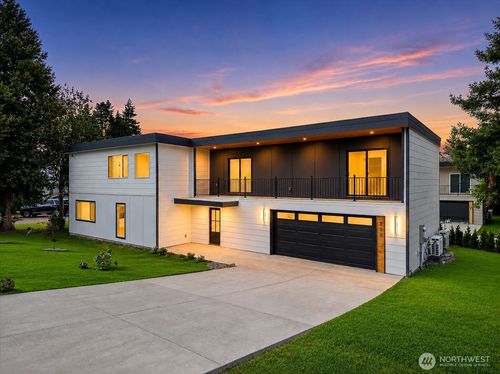 230 Sw 183rd St, Normandy Park, WA, 98166-3944 | Card Image