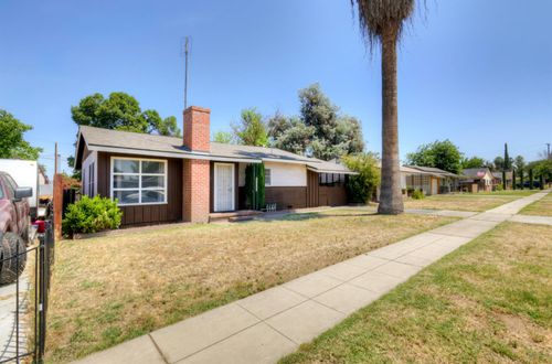1204 W Yale Avenue, Fresno, CA, 93705 | Card Image