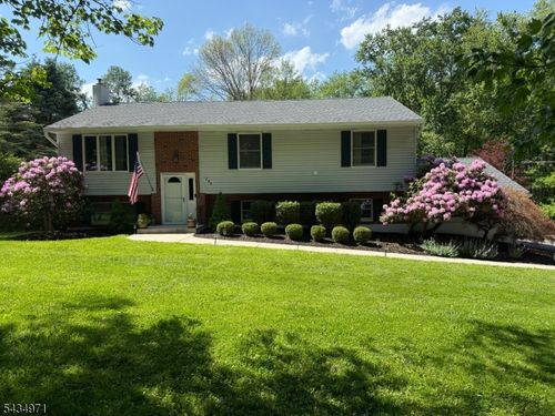 285 Axford Ave, Oxford, NJ, 07863-3210 | Card Image