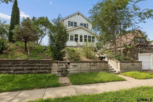 1336 S 25 Avenue, Omaha, NE, 68105 | Card Image
