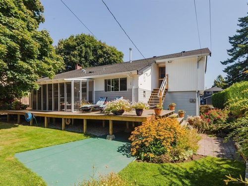 10231 Aintree Cres, Richmond, BC, V7A3T9 | Card Image