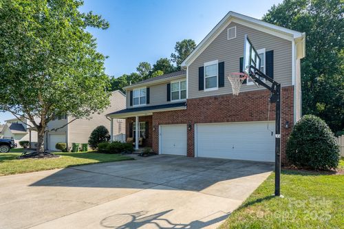 304 Augustus Ln, Mount Holly, NC, 28120-7702 | Card Image