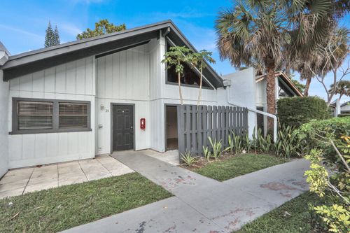20-100 Sparrow Drive, Royal Palm Beach, FL, 33411 | Card Image