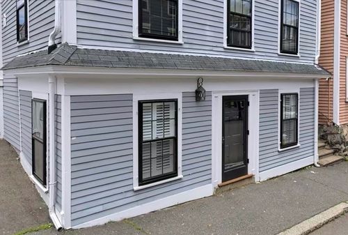 0-51 Washtington, Marblehead, MA, 01945 | Card Image