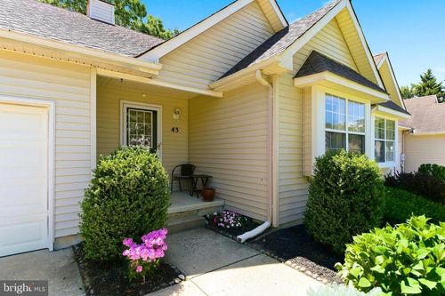 43 Pebble Beach Ln, LITTLE EGG HARBOR TWP, NJ, 08087-3064 | Card Image