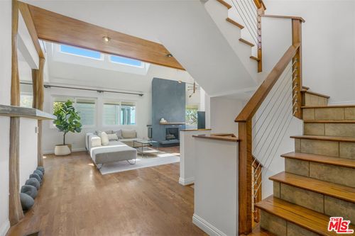 g-24 Westwind St, Marina del Rey, CA, 90292-7135 | Card Image