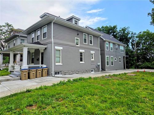 3412 Charlotte St, Kansas City, MO, 64109-2357 | Card Image