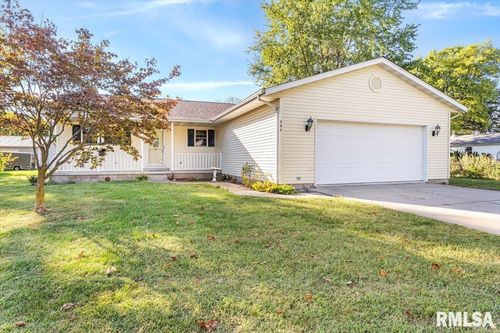 207 N Church St, Mechanicsburg, IL, 62545-9705 | Card Image