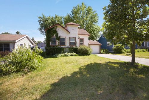 1349 Floresta Vis, Crystal Lake, IL, 60014-5109 | Card Image
