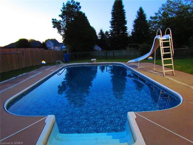 945 Mid Nwal Townline Road, House other with 7 bedrooms, 3 bathrooms and 7 parking in Norfolk County ON | Image 44