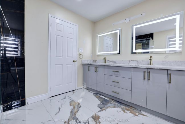 247 Cresthaven Rd, House other with 7 bedrooms, 7 bathrooms and 4 parking in Brampton ON | Image 27
