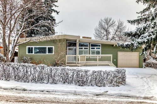 4 Clarendon Rd Nw, Calgary, AB, T2L0P1 | Card Image
