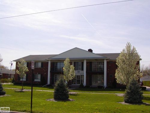 23321 Kelly #8 Road, Eastpointe, MI, 48021 | Card Image