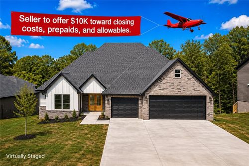 10 York Dr, Bella Vista, AR, 72714-2511 | Card Image