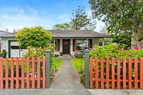 4075 E St, Eureka, CA, 95503-6029 | Card Image