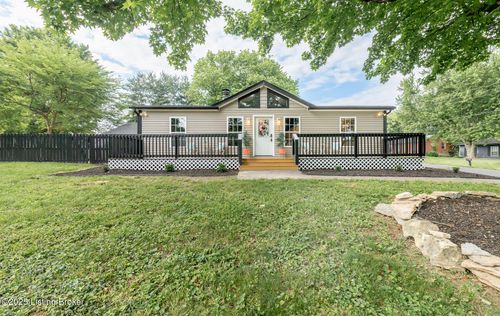 905 Trout Ln, Shelbyville, KY, 40065-9531 | Card Image