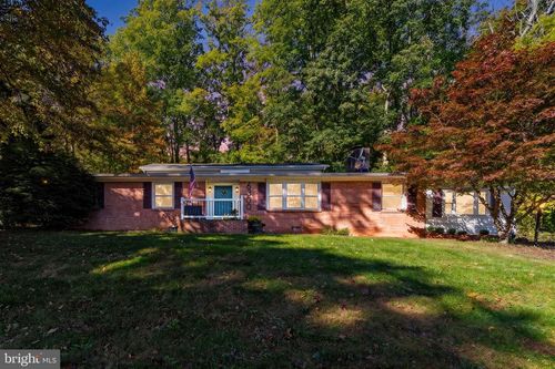 6300 Beverleys Mill Rd, BROAD RUN, VA, 20137-2100 | Card Image