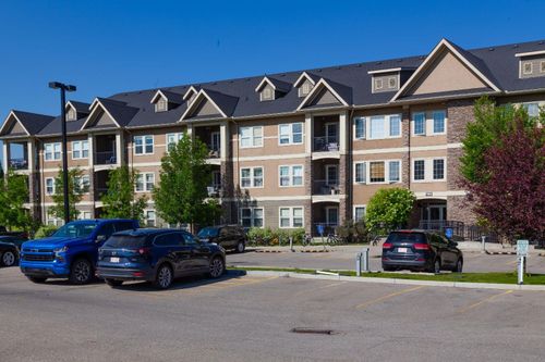 116-100 Cranfield Common Se, Calgary, AB, T3M1S1 | Card Image