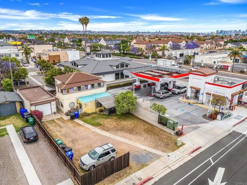 3018 Nimitz Boulevard, San Diego, CA, 92106 | Card Image