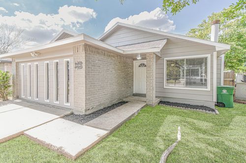 13126 Townwood Dr, Houston, TX, 77045-3604 | Card Image