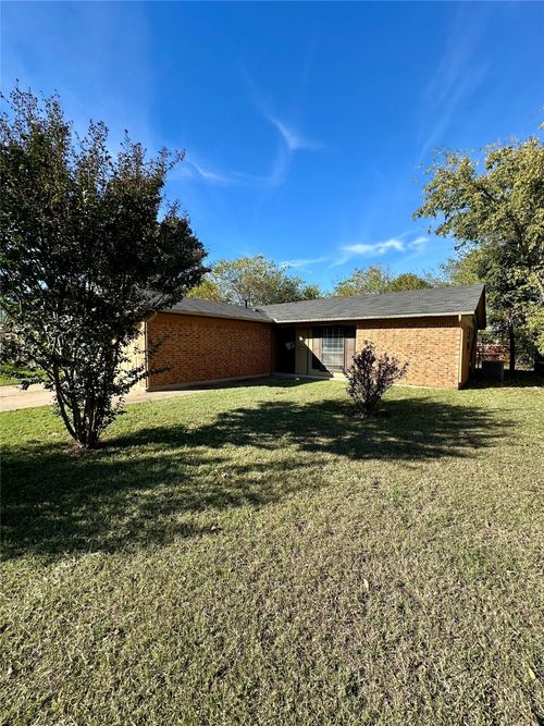 1005 Waverly Dr, Arlington, TX, 76015-3547 | Card Image