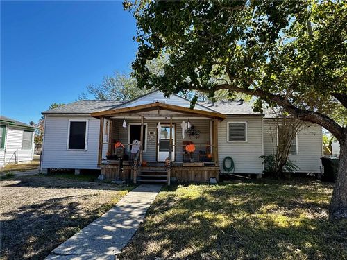 1230 Brentwood Dr, Corpus Christi, TX, 78404-3710 | Card Image