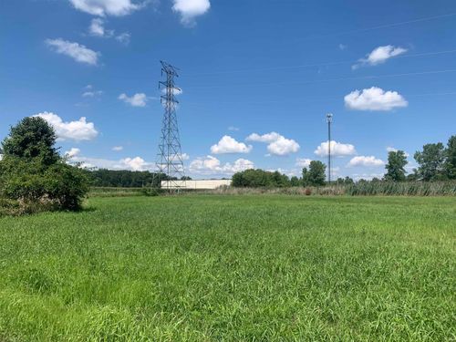 2 W Fisher Street Extension, Monticello, IN, 47960 | Card Image