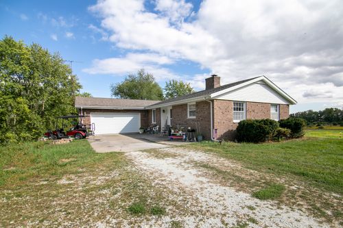 6563 A-B S State Route 45 52, Chebanse, IL, 60922 | Card Image