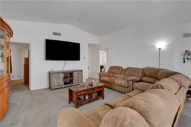UNIT-201 - 8048 Astrology Ct, Condo with 3 bedrooms, 2 bathrooms and null parking in Las Vegas NV | Image 12