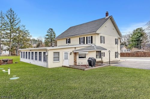 2560 State Route 57, Stewartsville, NJ, 08886-3153 | Card Image