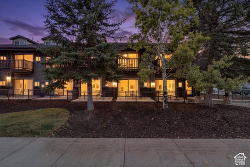 423-2235 Sidewinder Dr, Park City, UT, 84060-7485 | Card Image
