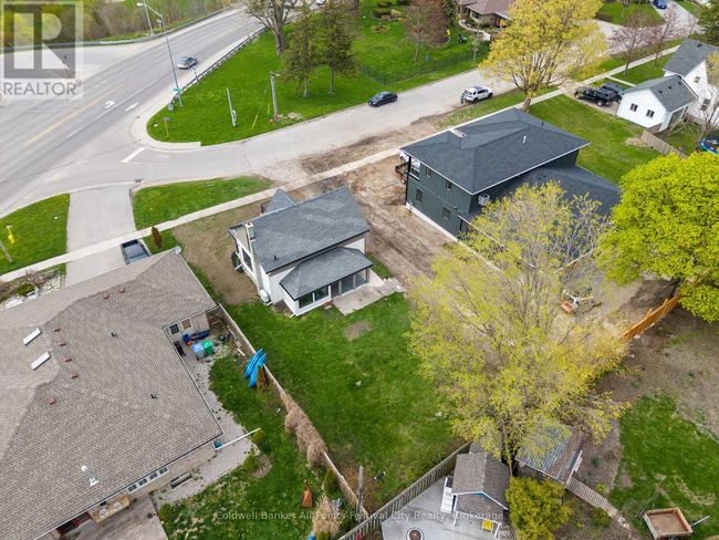 82 Gloucester Terr, House other with 2 bedrooms, 2 bathrooms and 4 parking in Goderich ON | Image 37